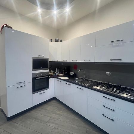 Holiday Home Un Posto Solare نابولي المظهر الخارجي الصورة