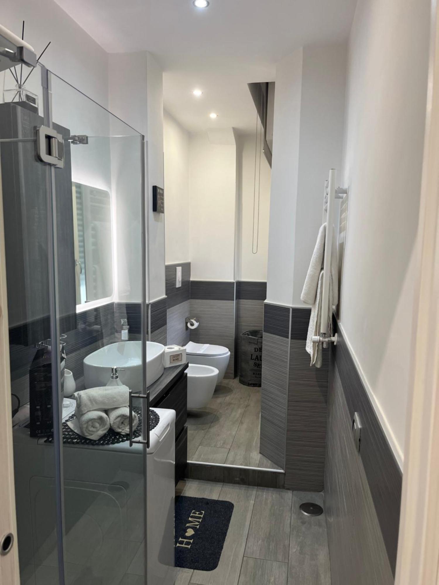 Holiday Home Un Posto Solare نابولي المظهر الخارجي الصورة